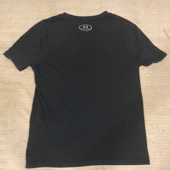 Boys Under Armour tee!! - Picture 2 of 2